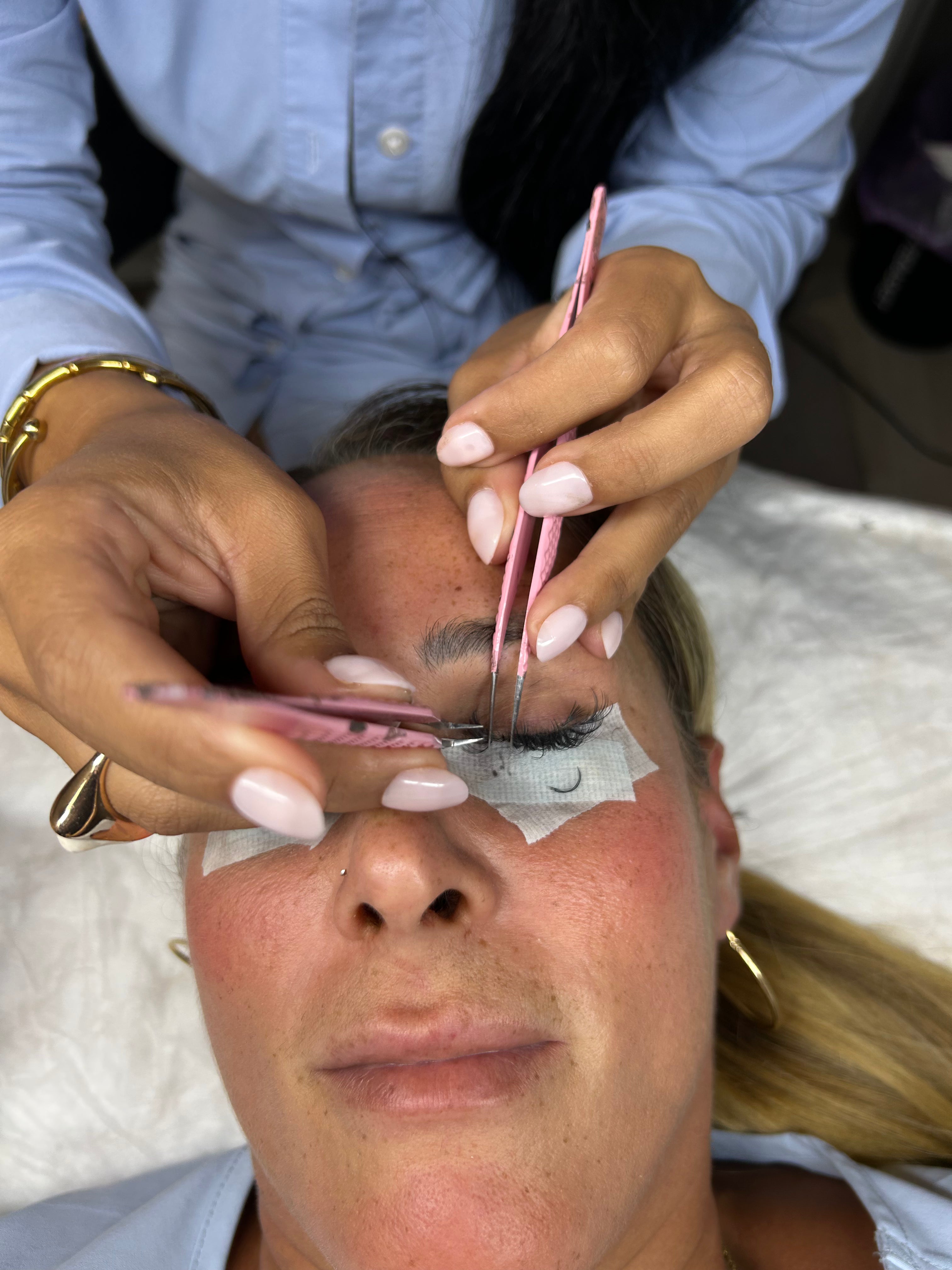 Eyelash Extensions Removal (Service)